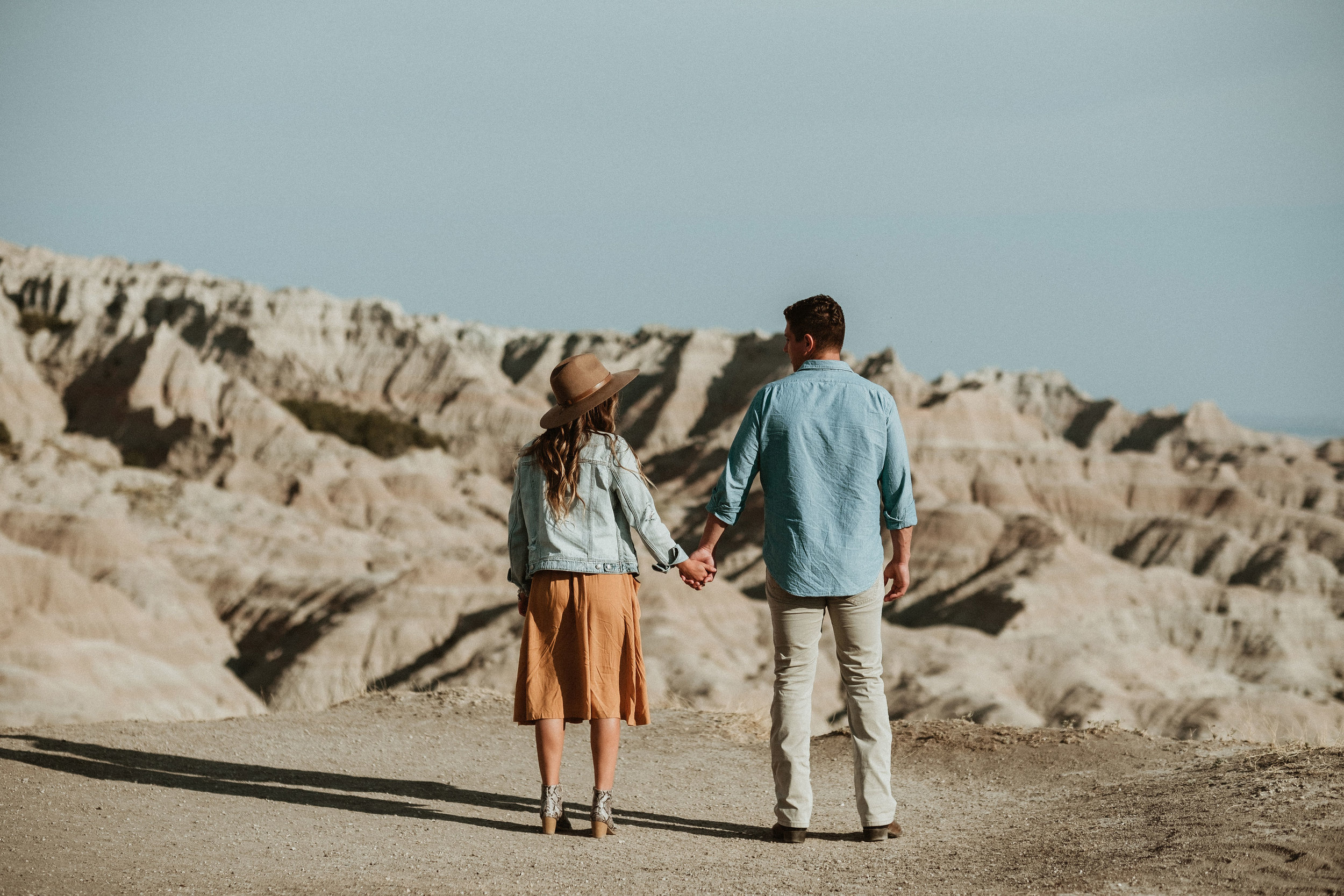 CouplePhotography_Peyton+JohnMarc_Badlands,SouthDakota-14.jpg