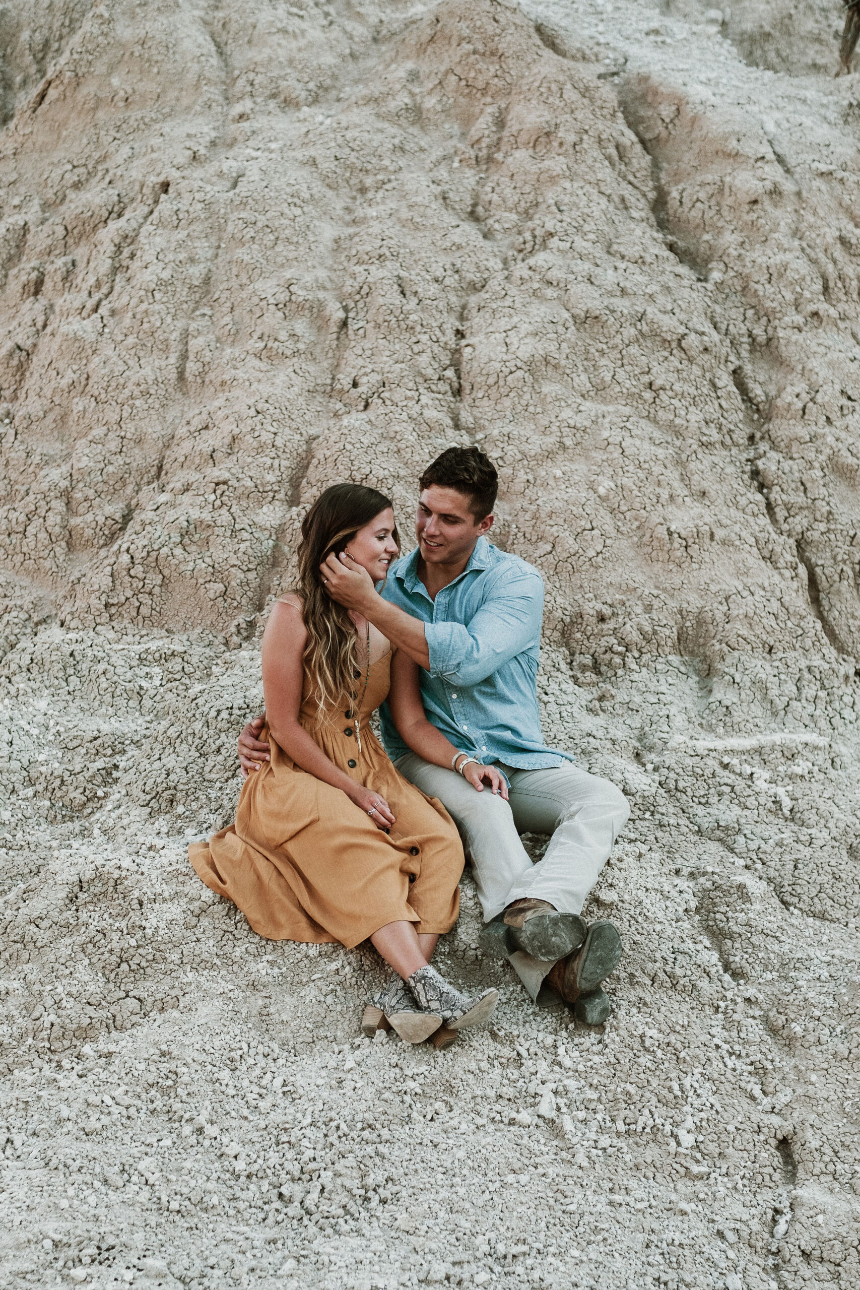 CouplePhotography_Peyton+JohnMarc_Badlands,SouthDakota-36.jpg