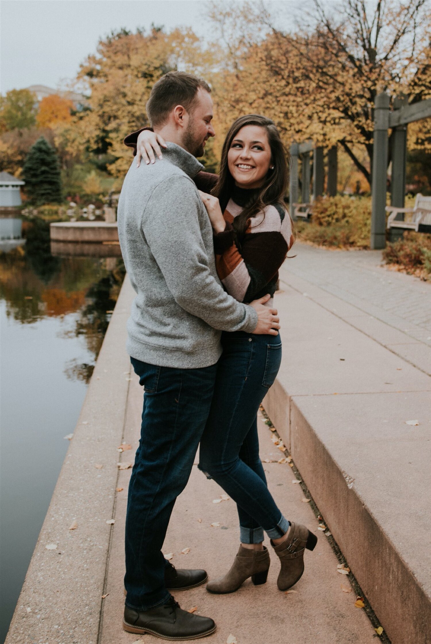  Minnesota-Photographer, Minneapolis-Photographer, Edina-Photographer, Midwest-engagement-photography, Midwest-engagement-photography, Midwest-wedding-photographer, Fall-engagement-photos, Fall-engagement-photography, Centennial Lakes Edina Engagemen