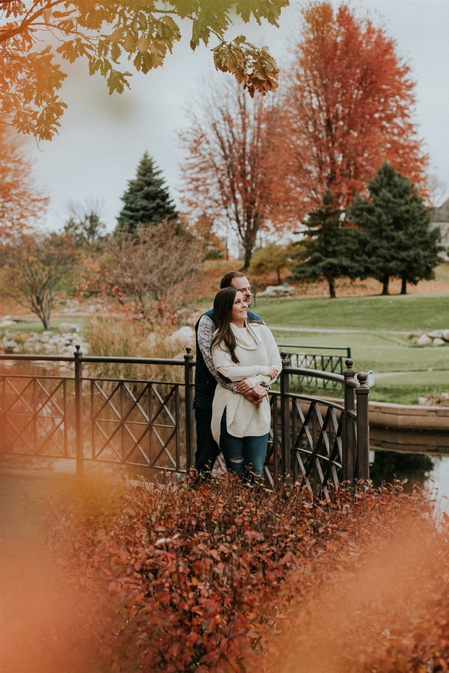 Centennial Lakes Edina Engagement Photos