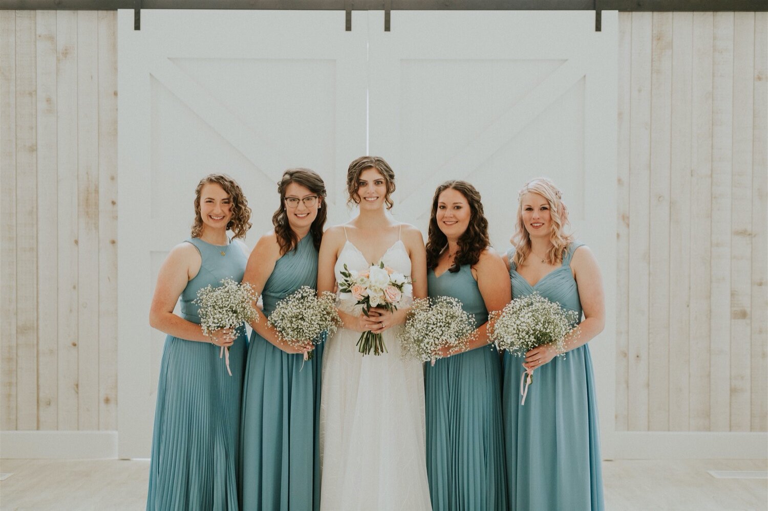  Laurel Ridge Barn Wedding | Sioux Falls Wedding Photographer | South Dakota Wedding Photographer Sioux Falls Wedding | Sioux Falls Wedding Vendors | Sioux Falls Wedding Venue | South Dakota Wedding | Sioux Falls Photography | South Dakota Photograph