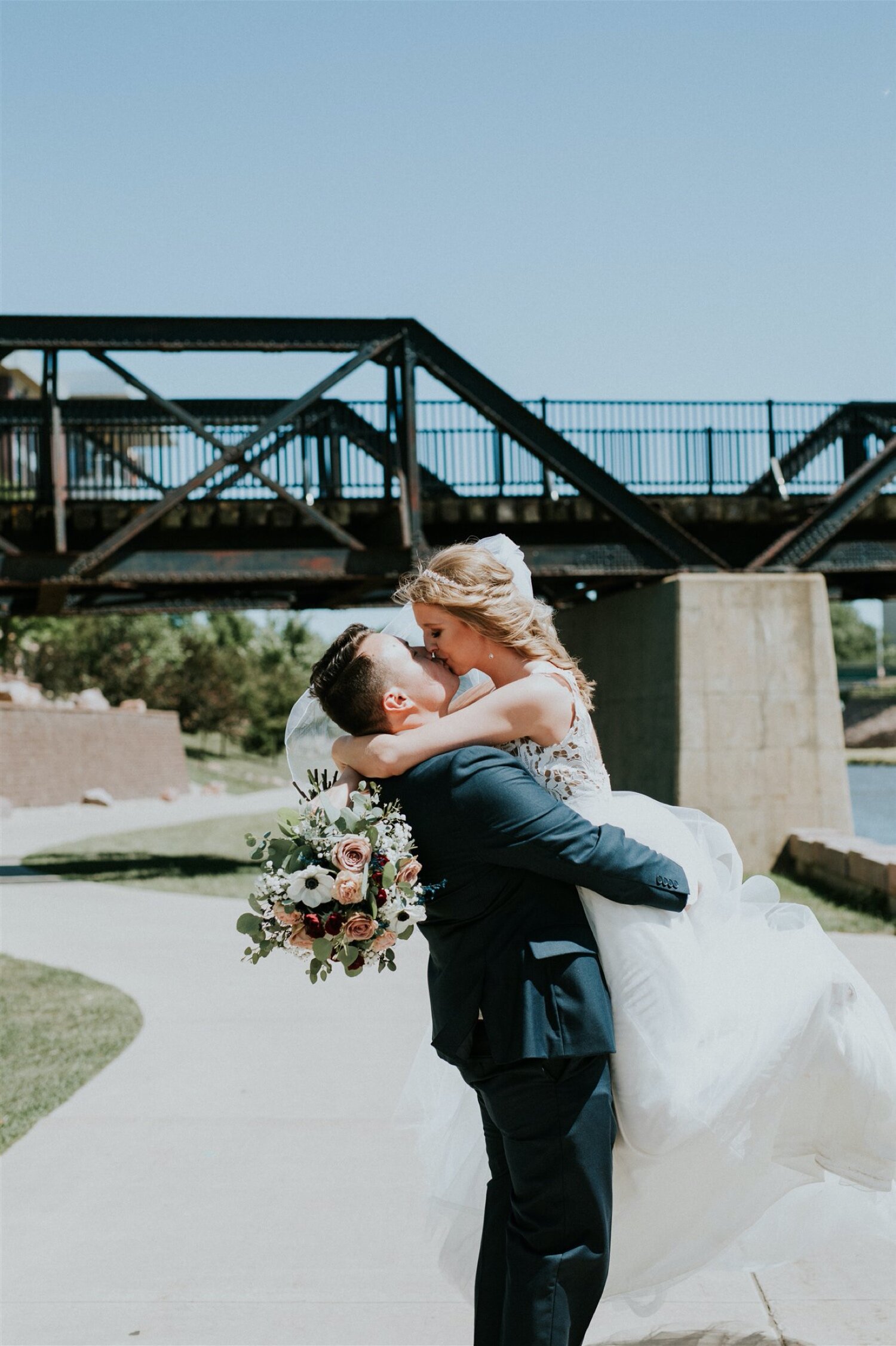  Hilton Garden Inn Downtown Sioux Falls Wedding | Downtown Sioux Falls Wedding | Sioux Falls Wedding Photographer | Sioux Falls Weddings | Sioux Falls Wedding Vendors | Downtown Sioux Falls Photography | Wedding Venues in Sioux Falls  South Dakota We